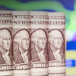 Доллар стабилизировался, но его положение остается уязвимым